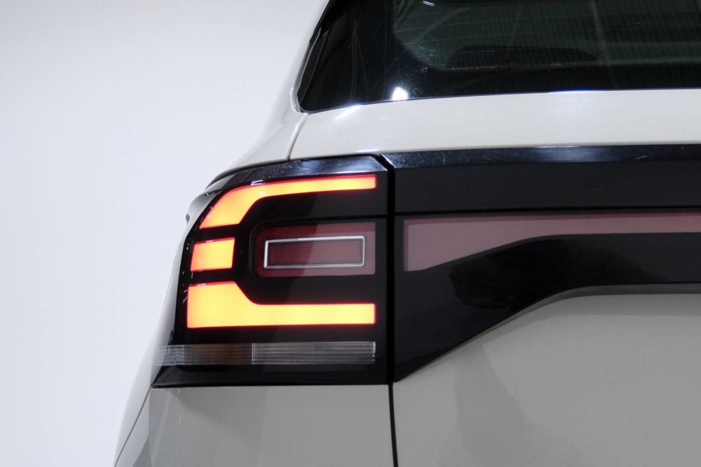 VOLKSWAGEN T-Cross 38