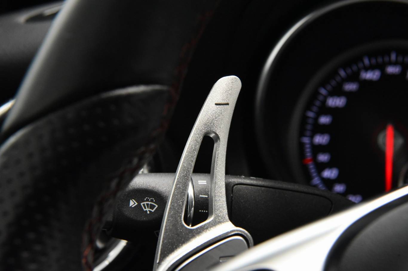 MERCEDES-BENZ CLA 180 26