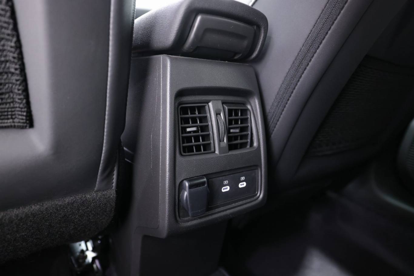 RENAULT Captur 36