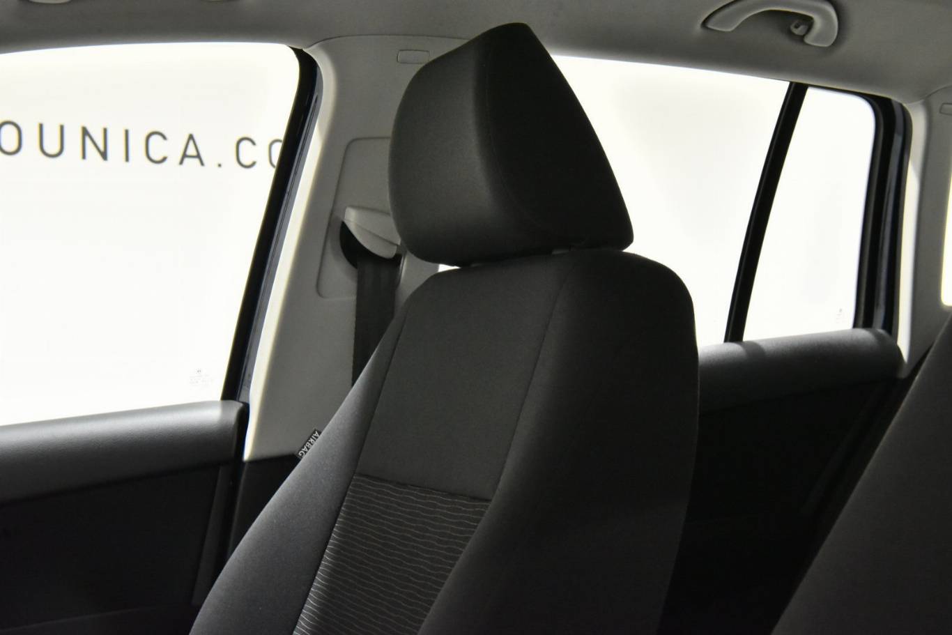 VOLKSWAGEN Tiguan 45