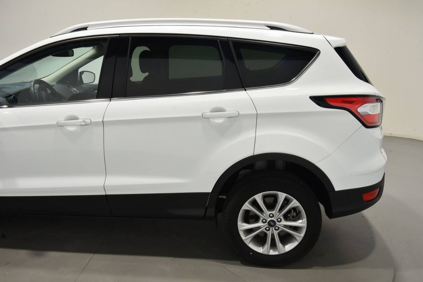FORD Kuga 56