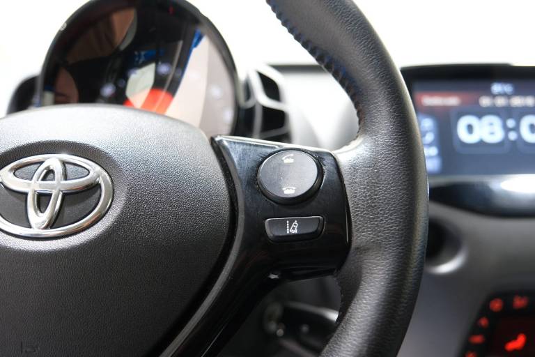 TOYOTA Aygo 22
