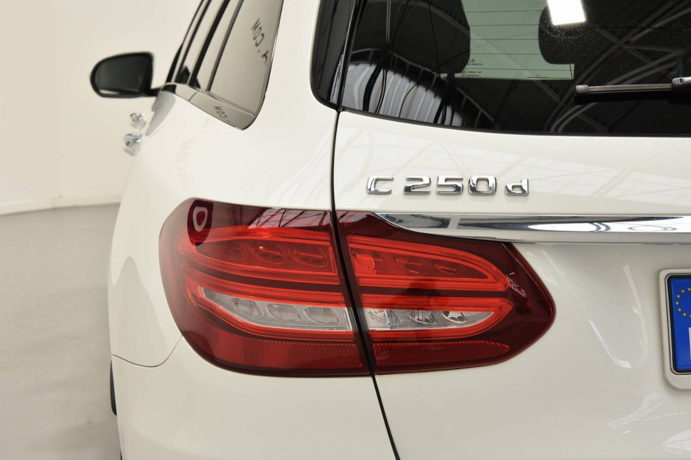 MERCEDES-BENZ C 250 39