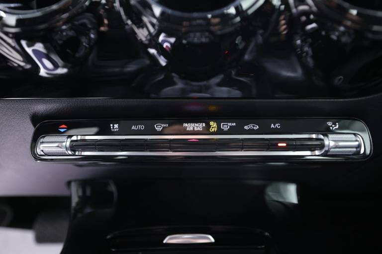 MERCEDES-BENZ Classe A 31