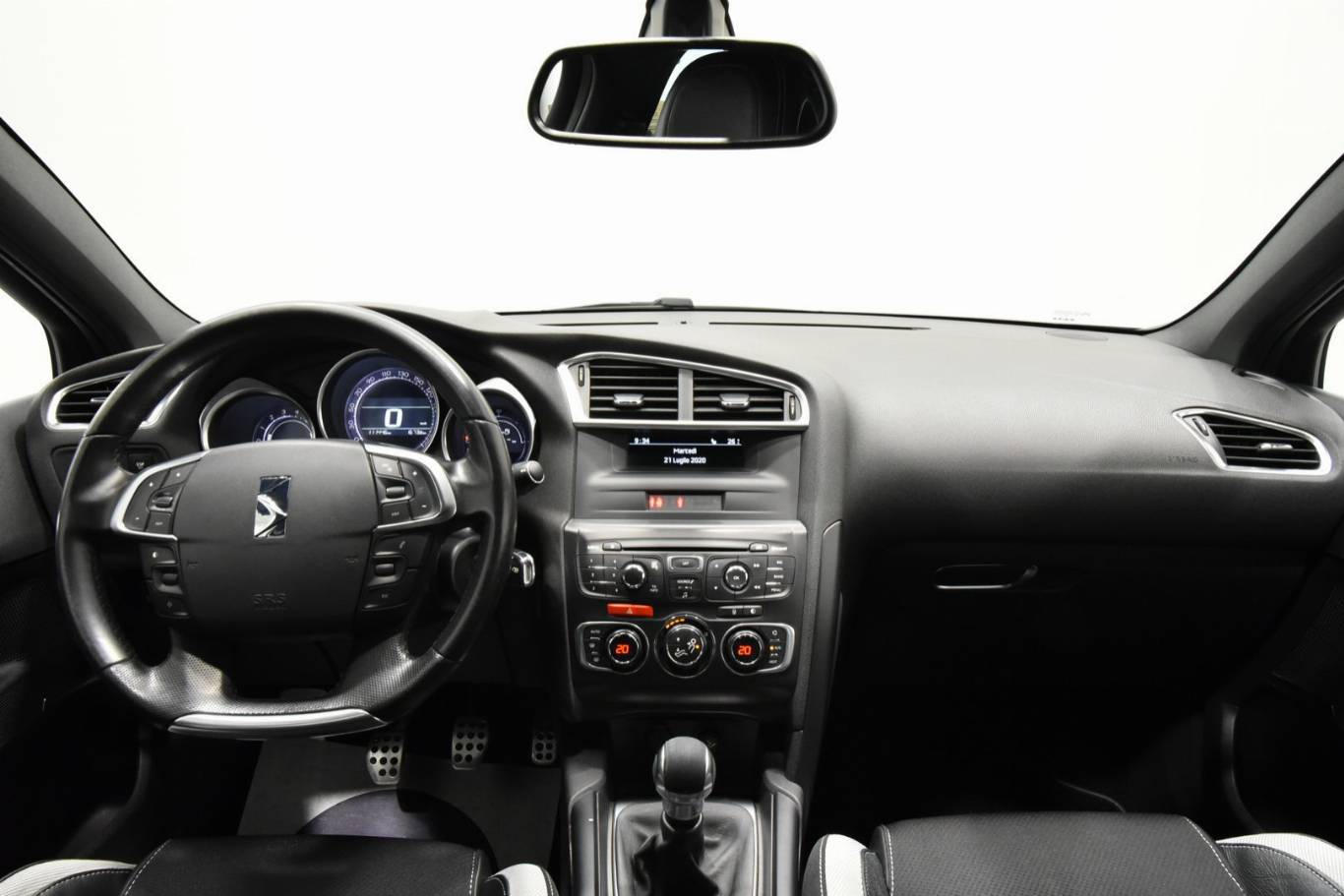 DS AUTOMOBILES DS 4 22