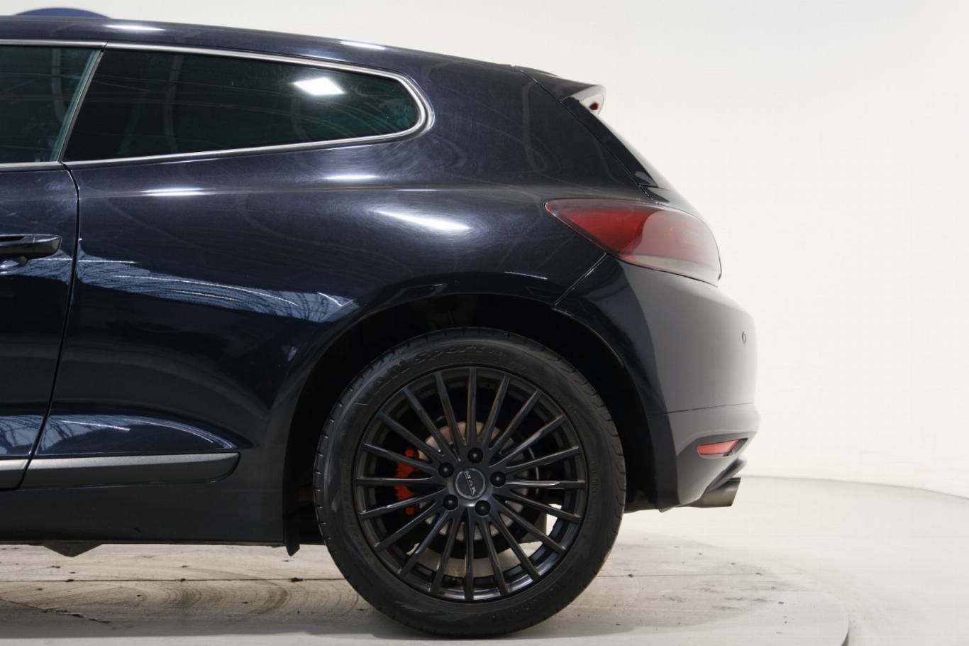 VOLKSWAGEN Scirocco 35