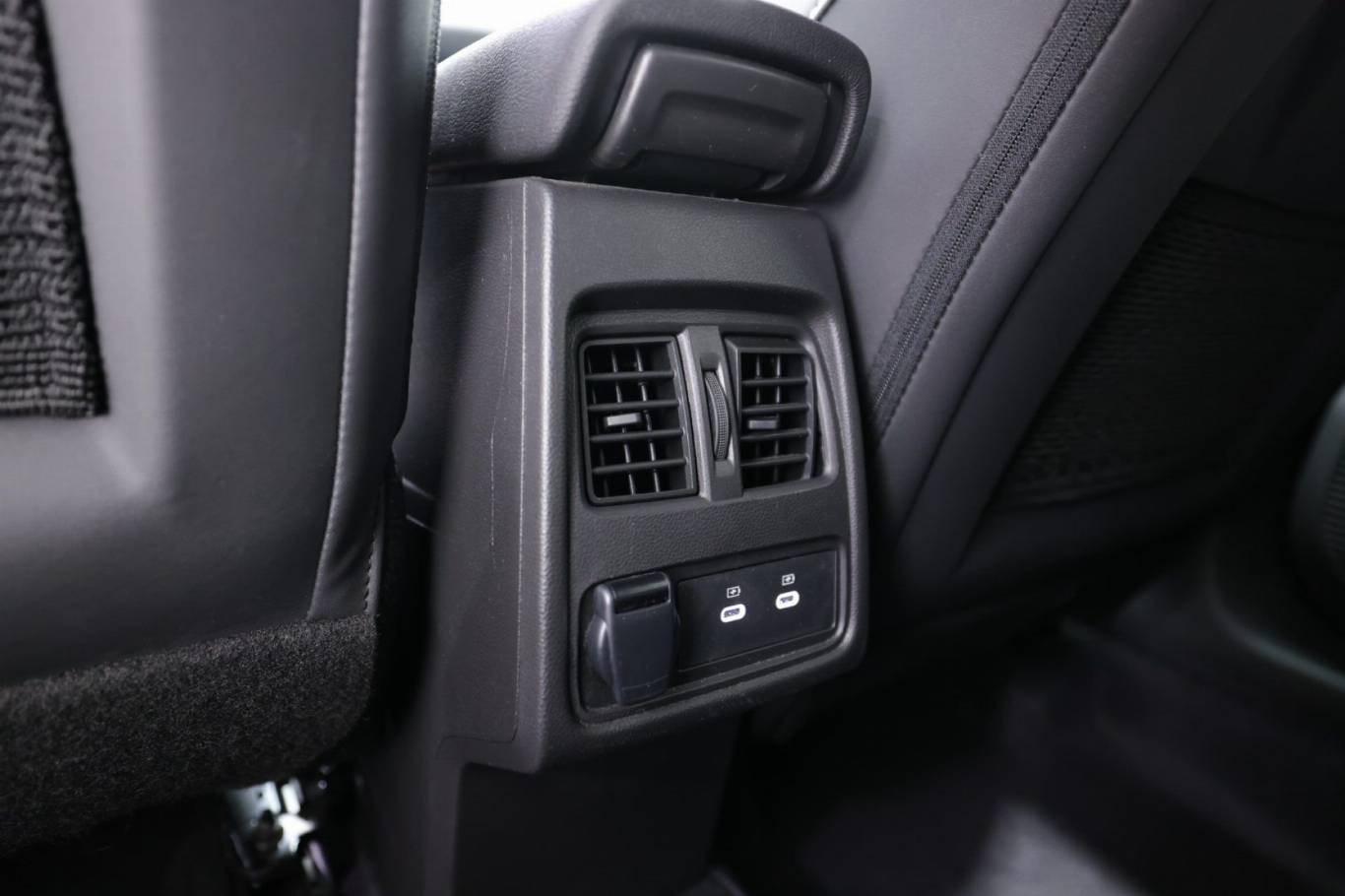 RENAULT Captur 36
