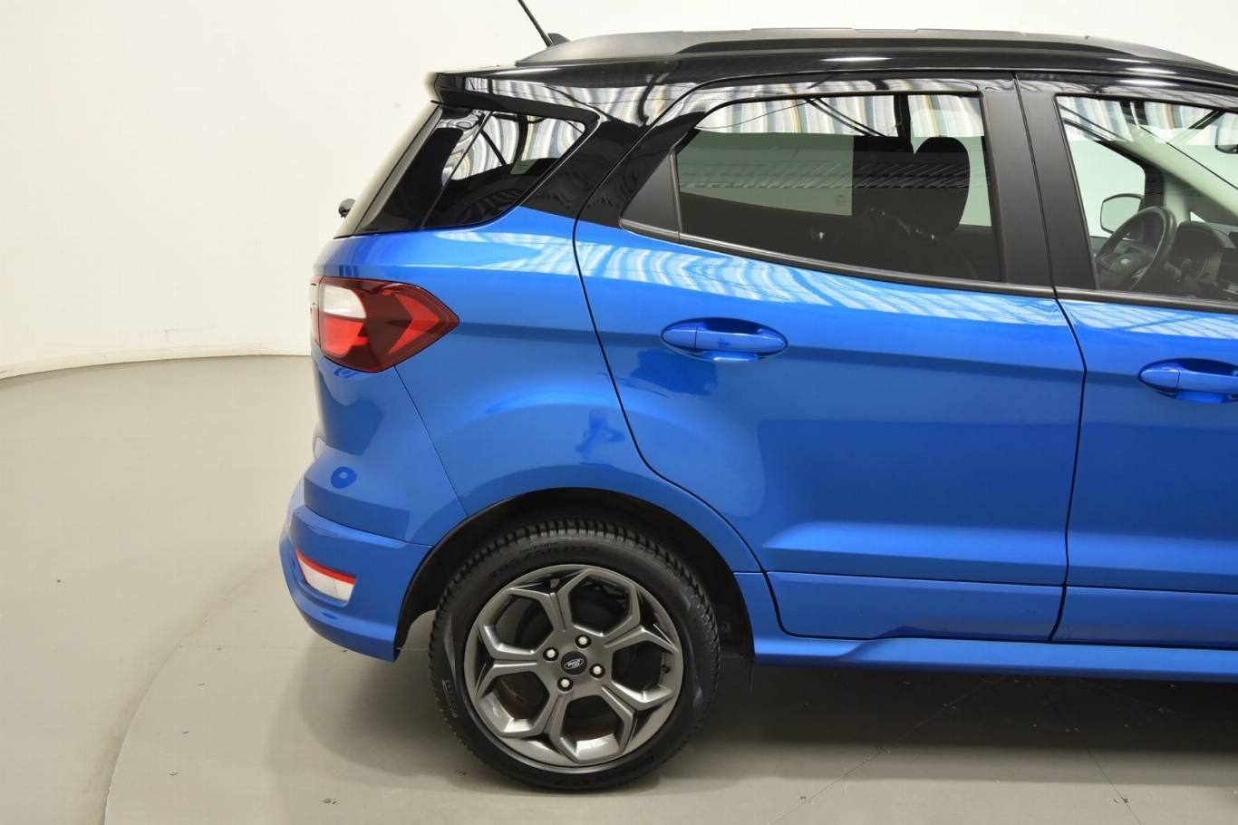 FORD EcoSport 34