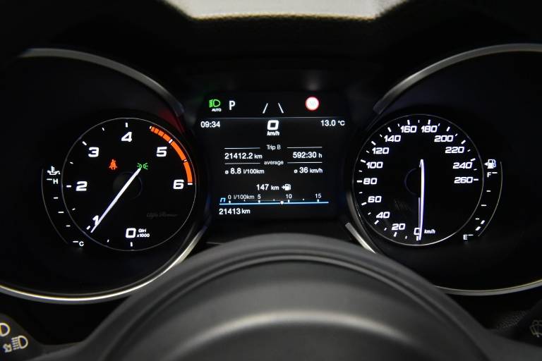 ALFA ROMEO Stelvio 25