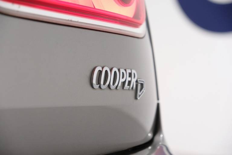 MINI Cooper Clubman 51