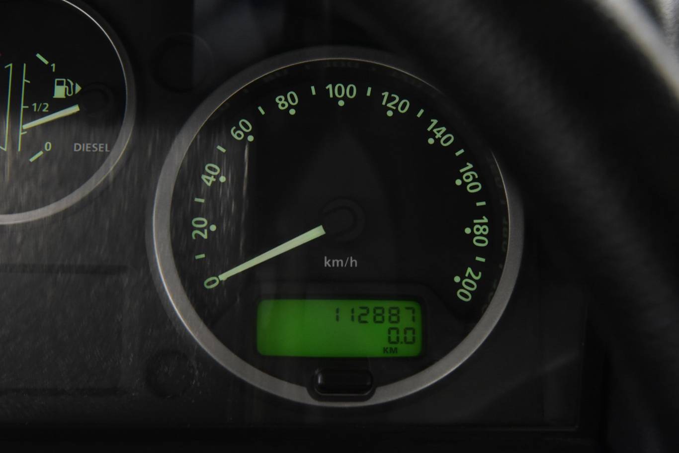 LAND ROVER Defender 23