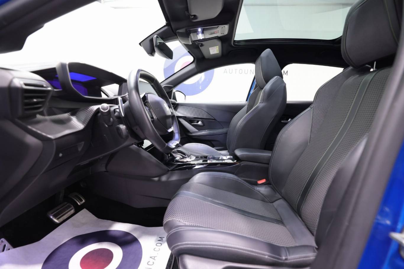 PEUGEOT 208 19