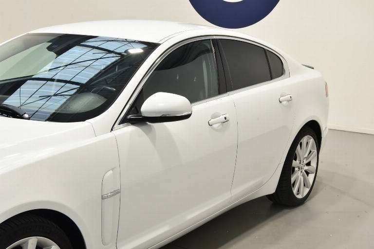JAGUAR XF 44