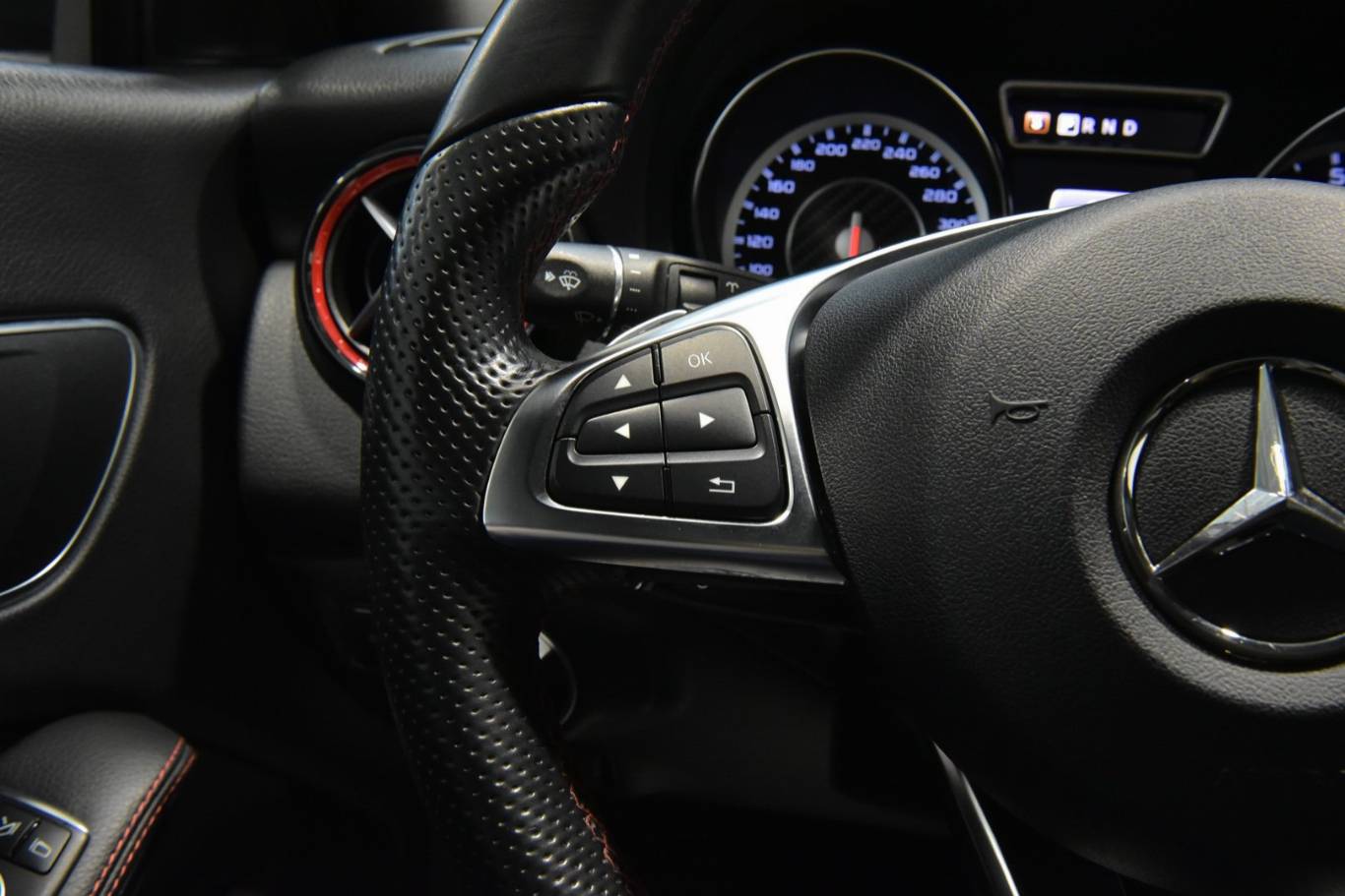 MERCEDES-BENZ CLA 45 AMG 43