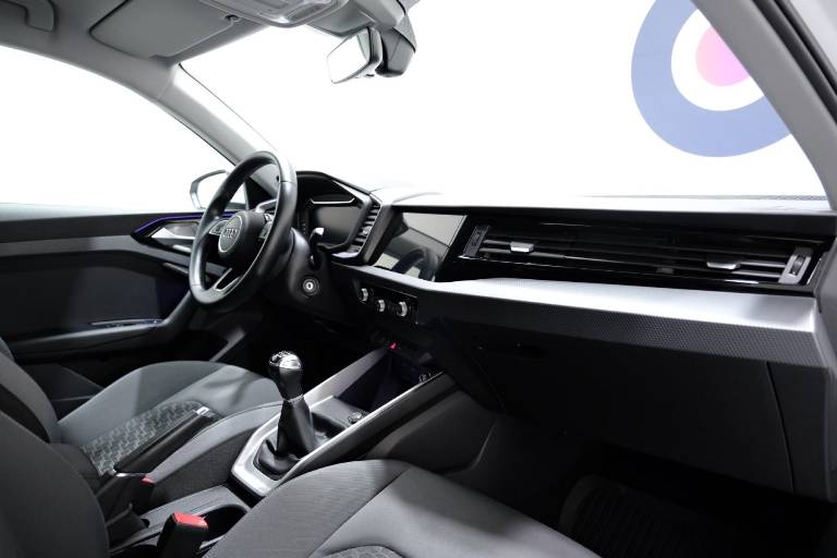 AUDI A1 54