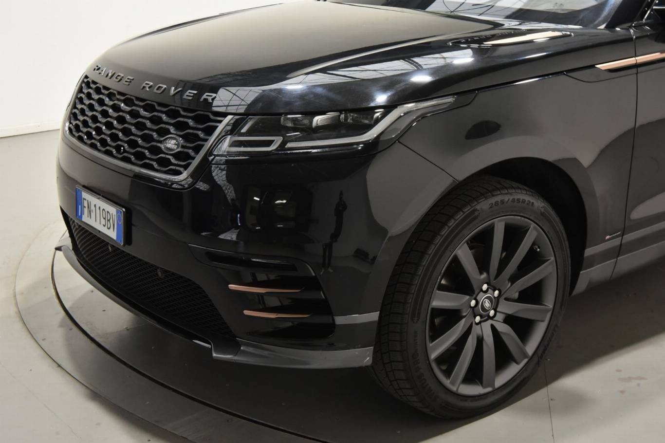 LAND ROVER Range Rover Velar 47