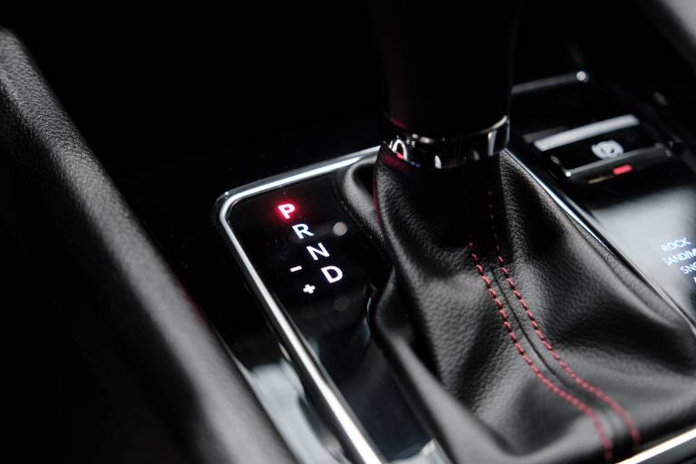JEEP Compass 32