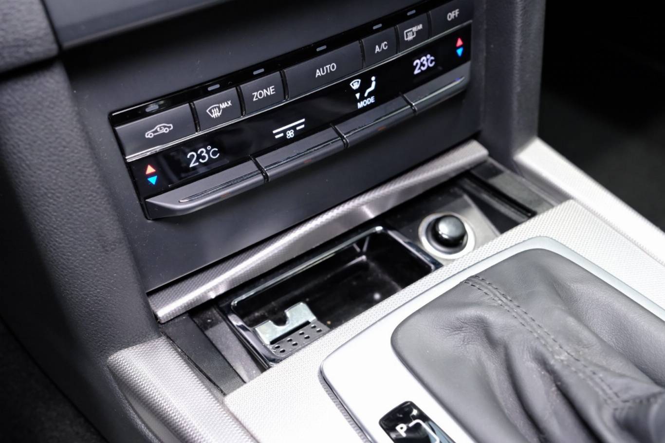 MERCEDES-BENZ E 250 32