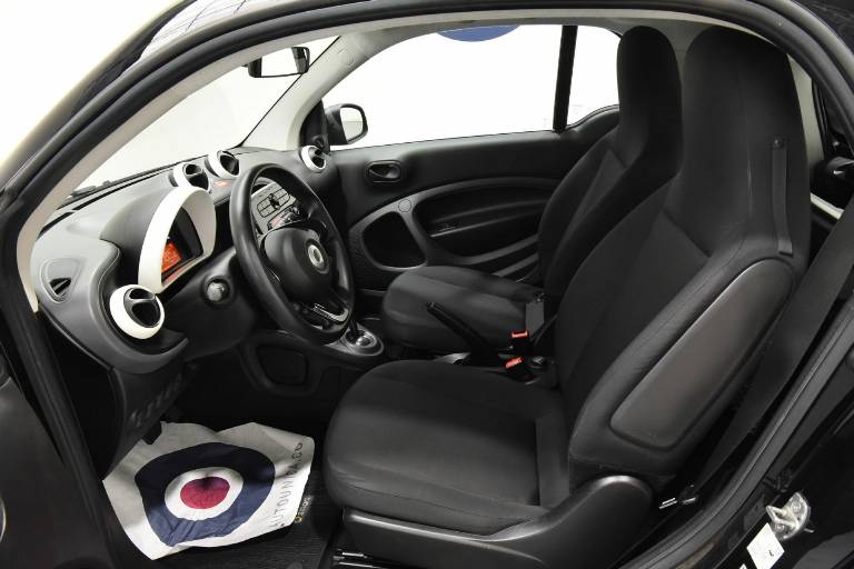 SMART ForTwo 4