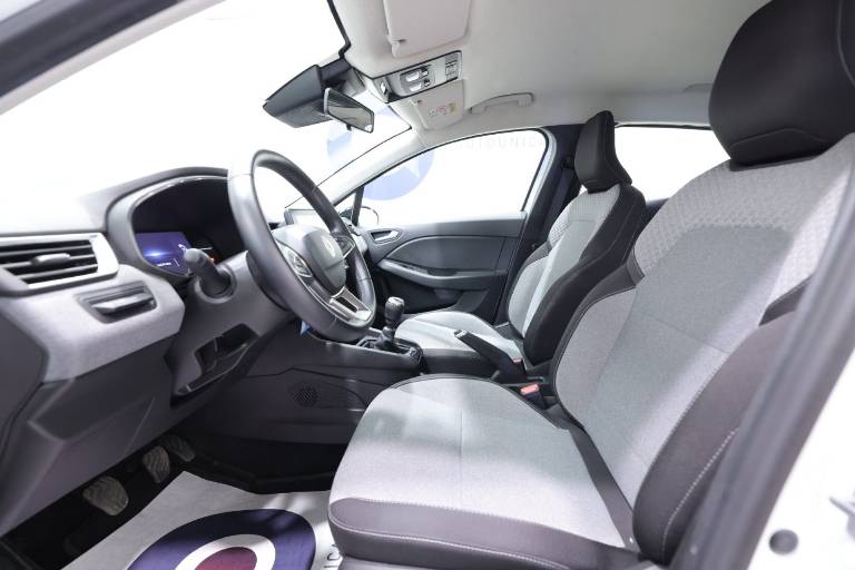 RENAULT Clio 20