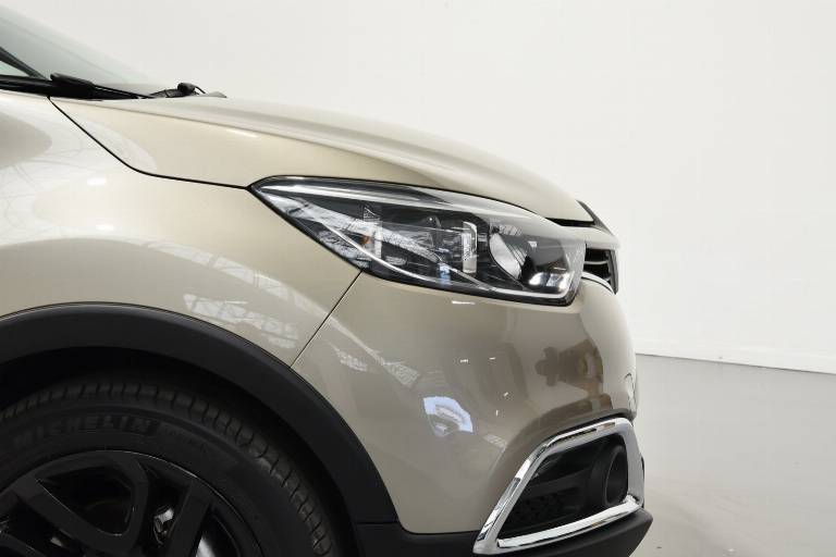 RENAULT Captur 38