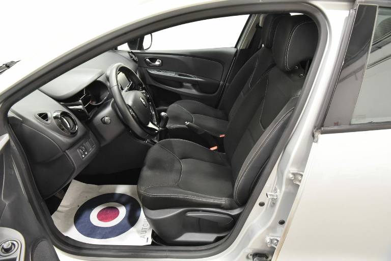 RENAULT Clio 4
