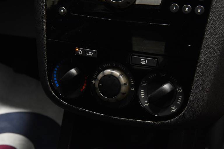 OPEL Corsa 35