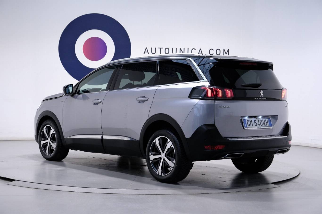 PEUGEOT 5008 14