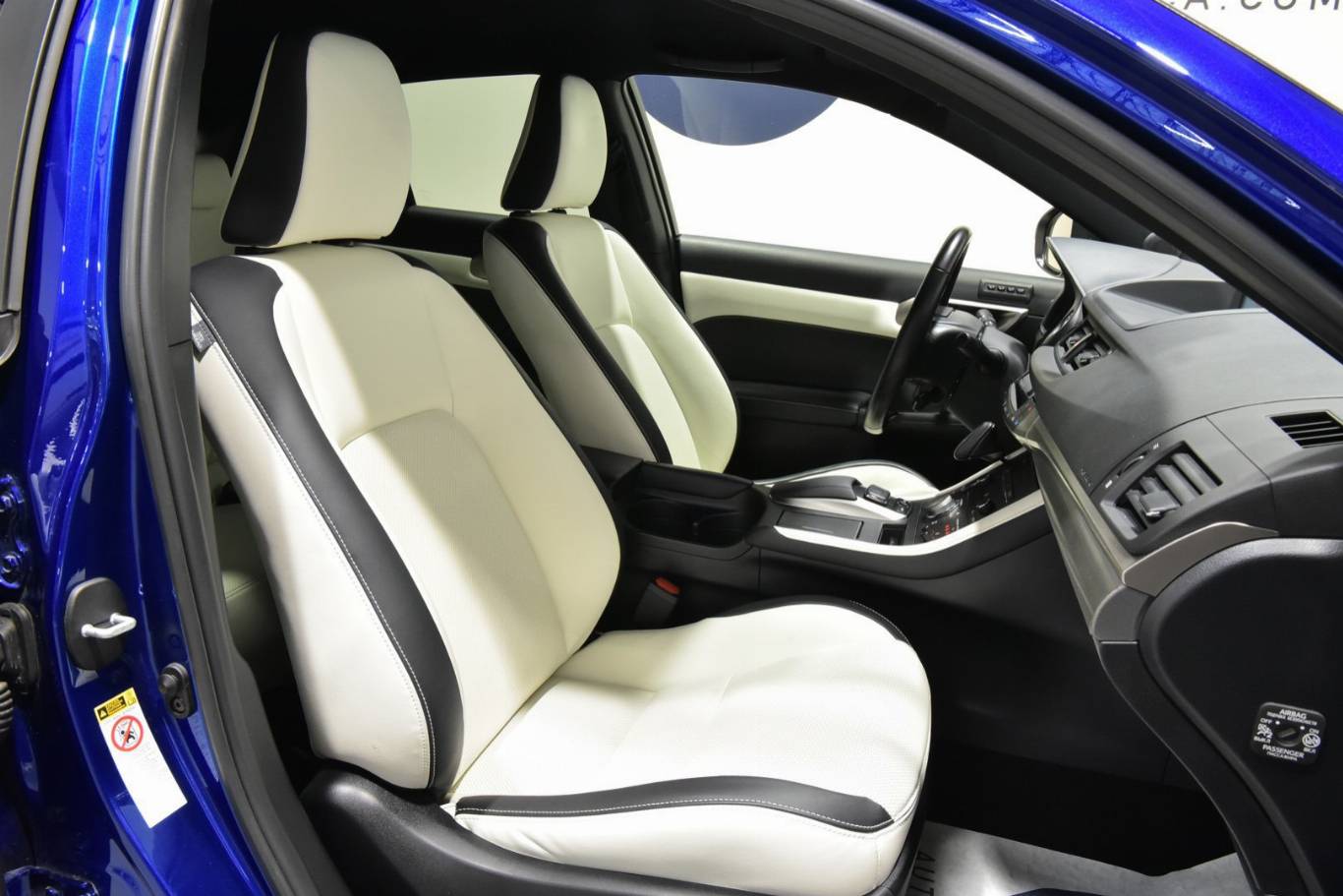 LEXUS CT 200h 20