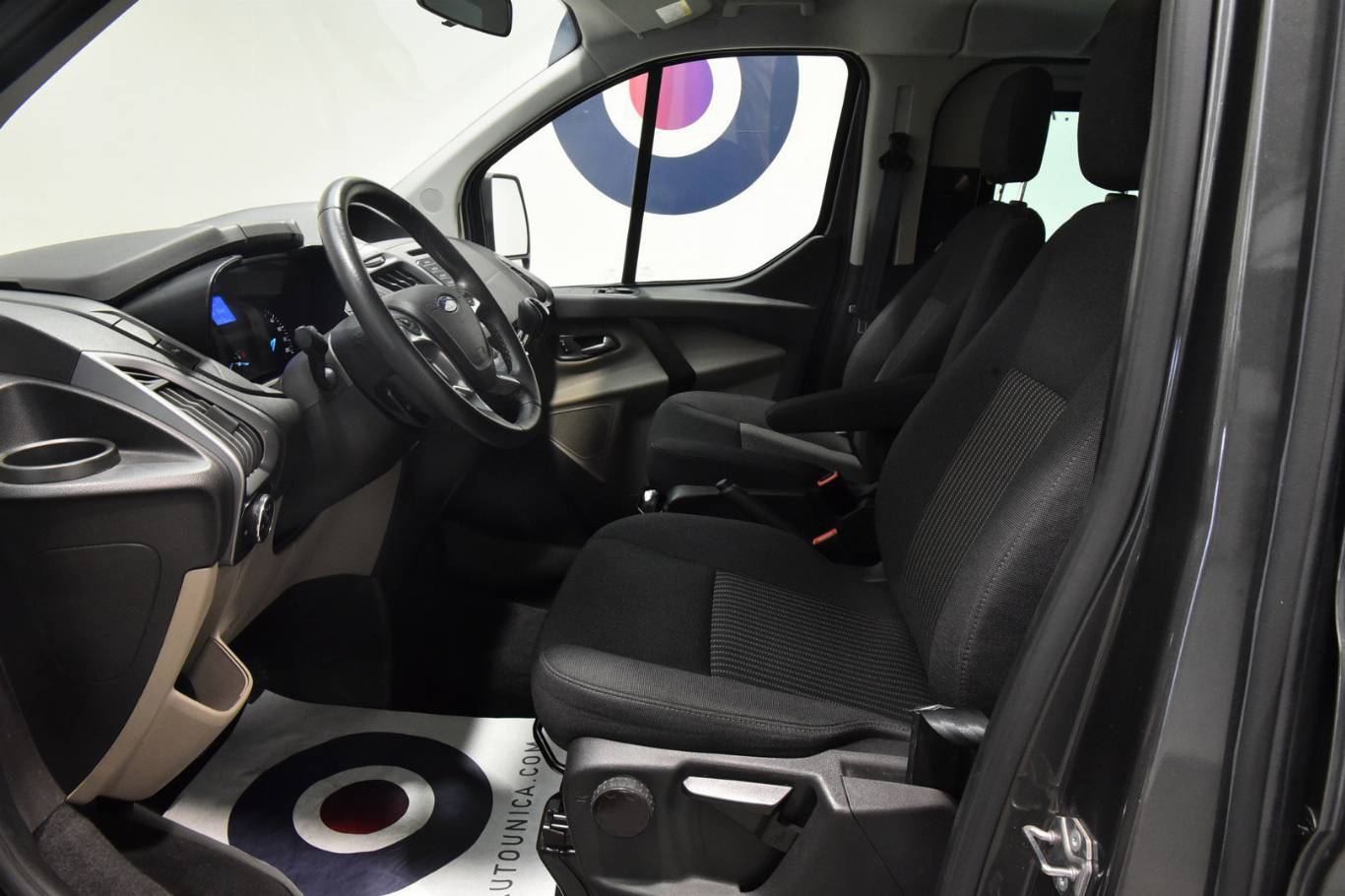 FORD Tourneo Custom 4