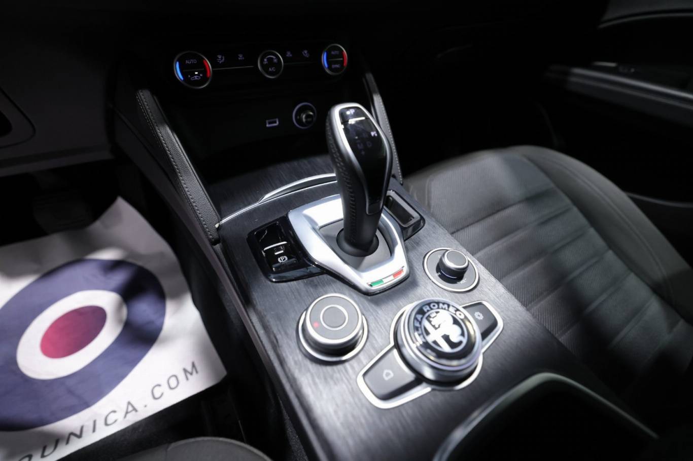 ALFA ROMEO Stelvio 28