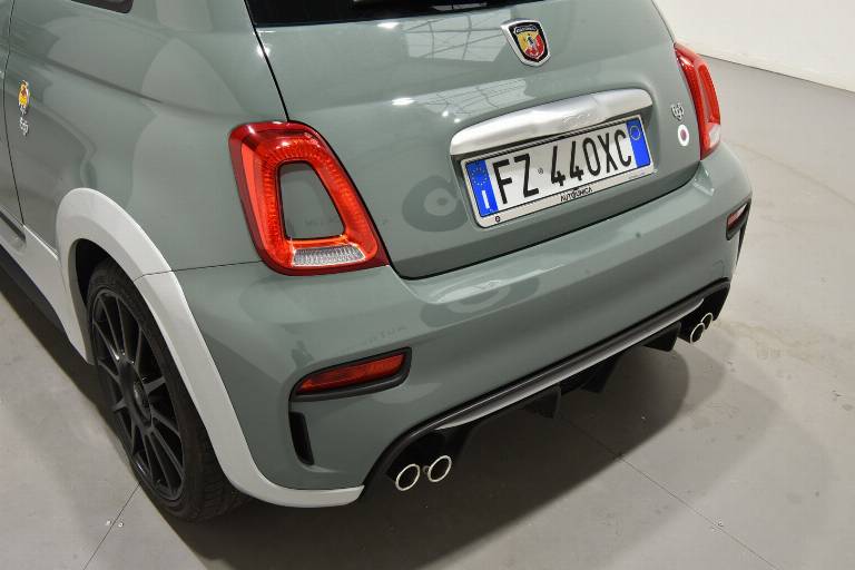 ABARTH 695 58