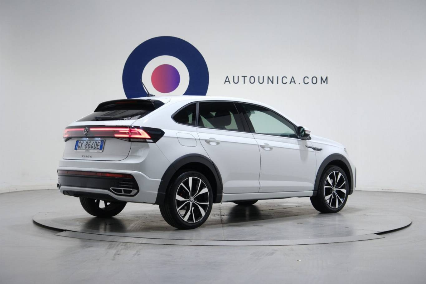 VOLKSWAGEN Taigo 15