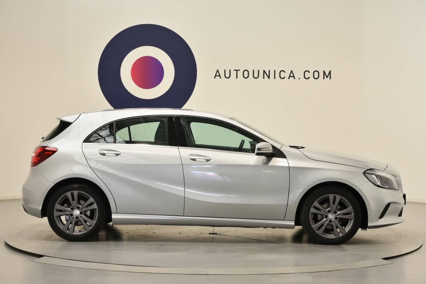 MERCEDES-BENZ A 180 30