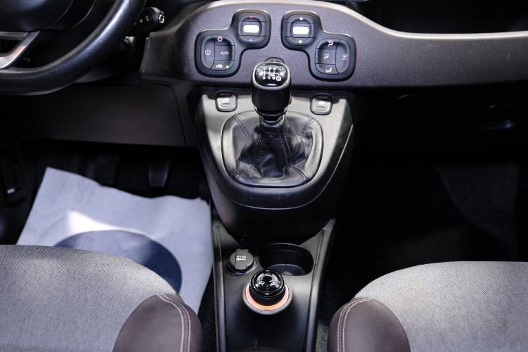 FIAT Panda Cross 38