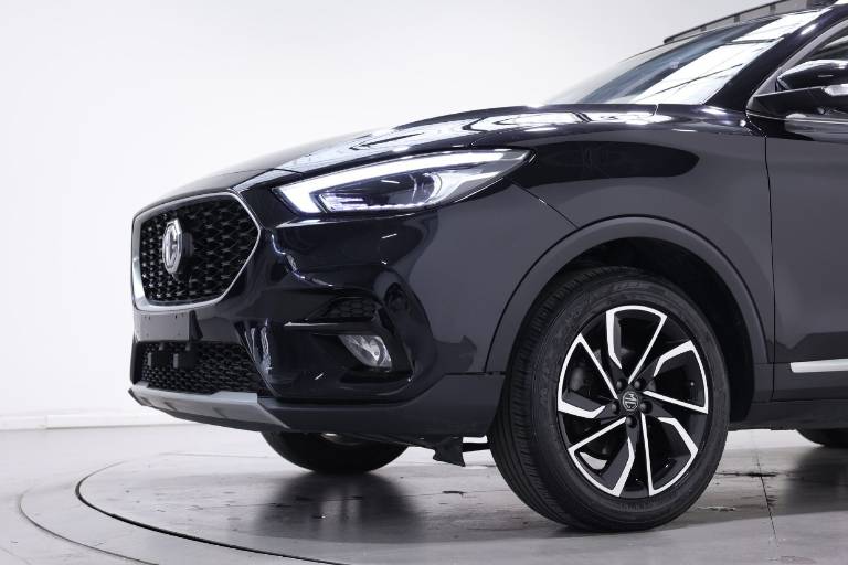 MG ZS 10