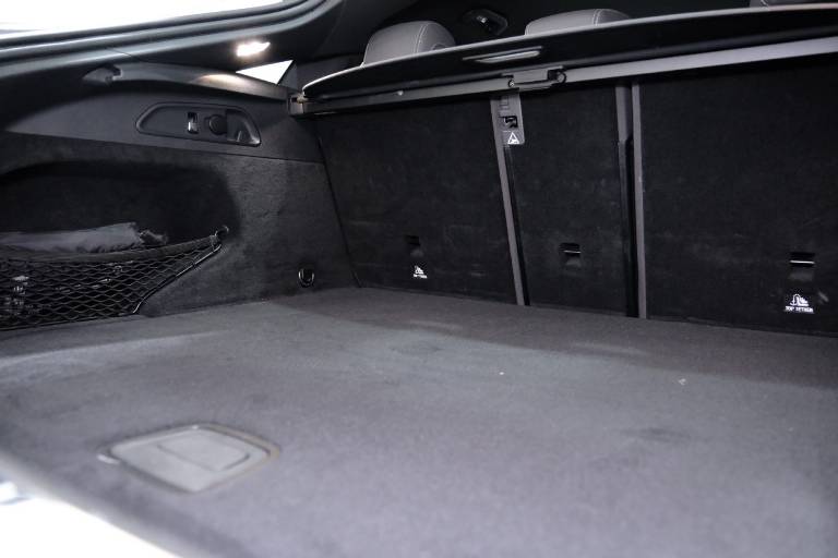 MERCEDES-BENZ GLC 200 78
