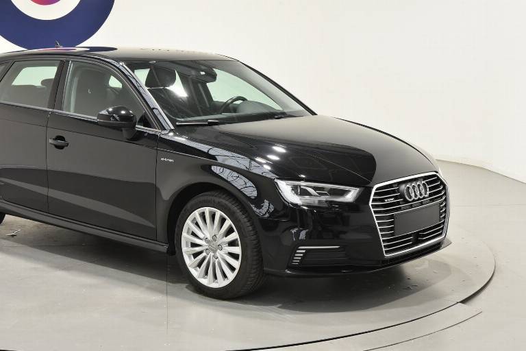 AUDI A3 16