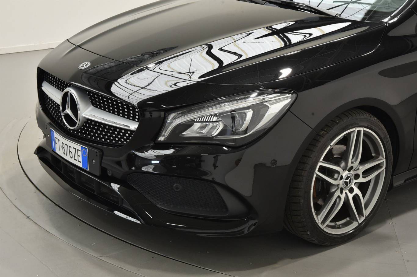 MERCEDES-BENZ CLA 180 45