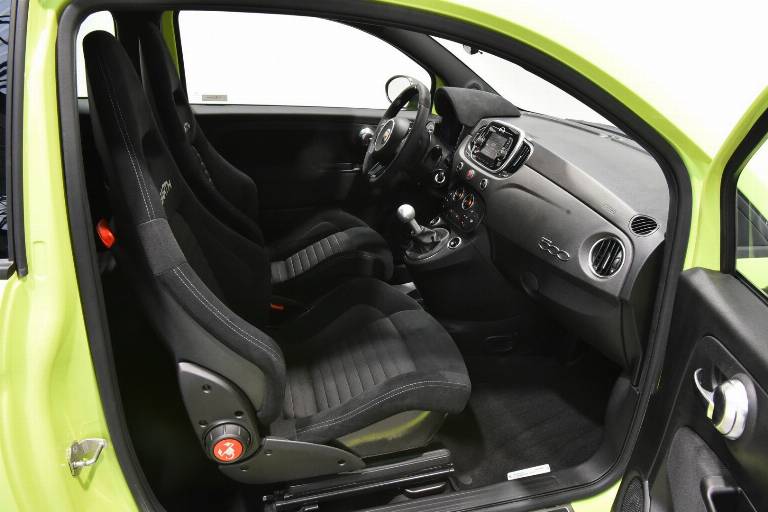 ABARTH 595 Competizione 38