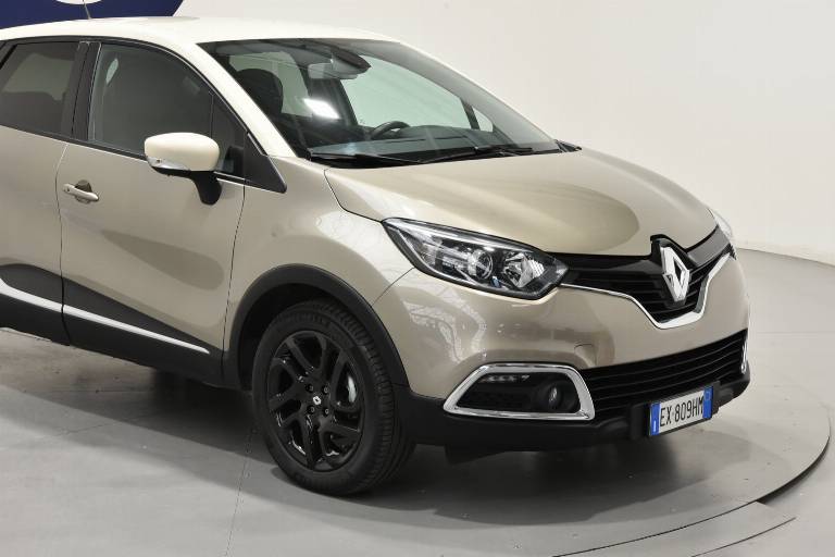 RENAULT Captur 16