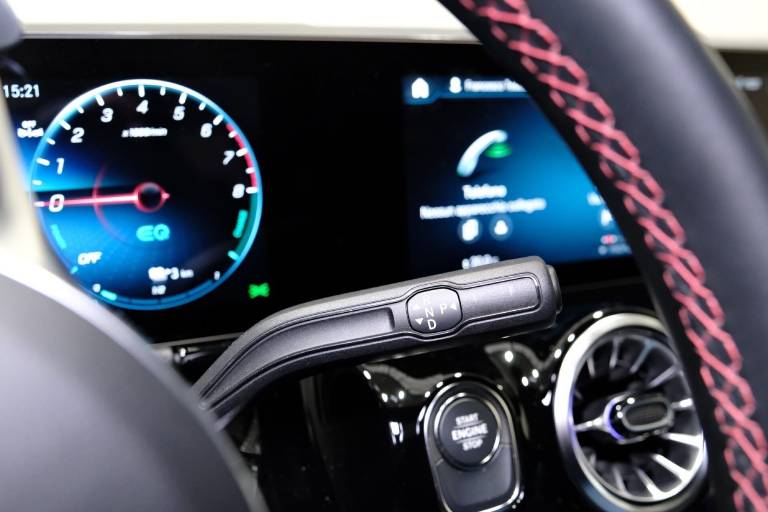 MERCEDES-BENZ GLA 23