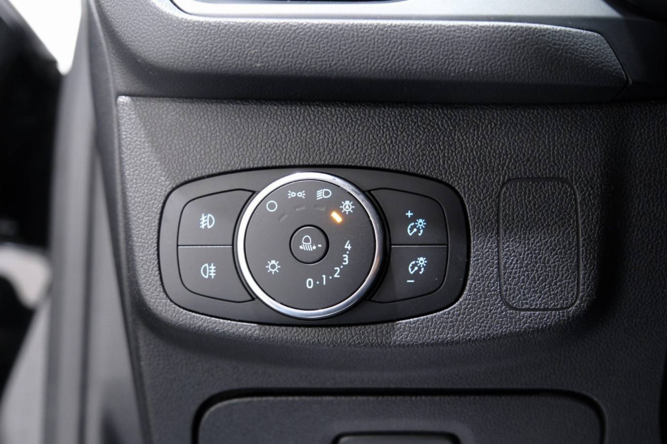 FORD Focus 25