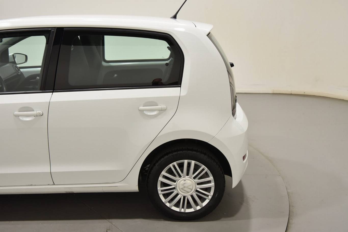 VOLKSWAGEN Up! 31