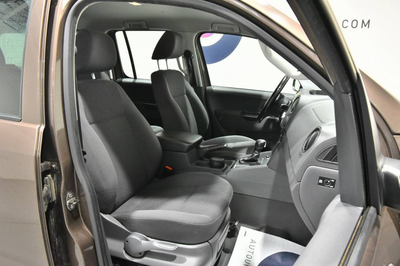 VOLKSWAGEN Amarok 26