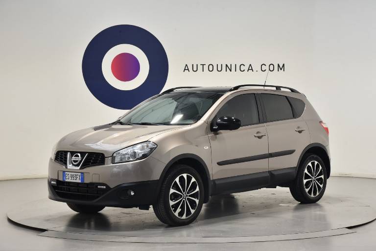 NISSAN Qashqai 1