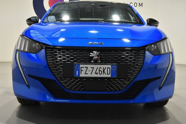 PEUGEOT 208 46