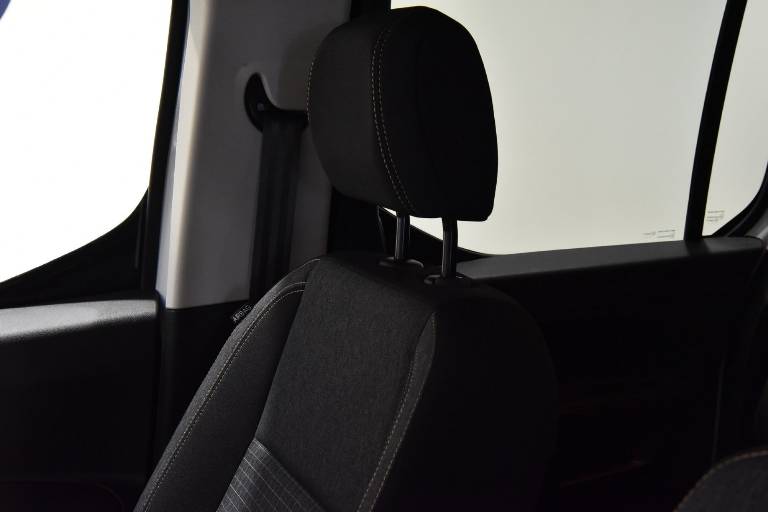 PEUGEOT Rifter 18