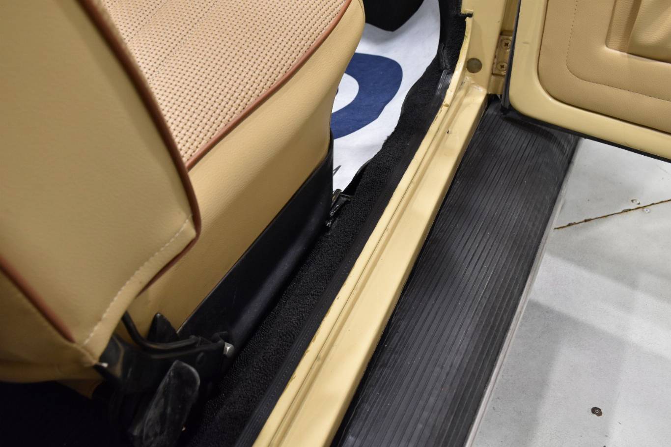 VOLKSWAGEN Maggiolino 57