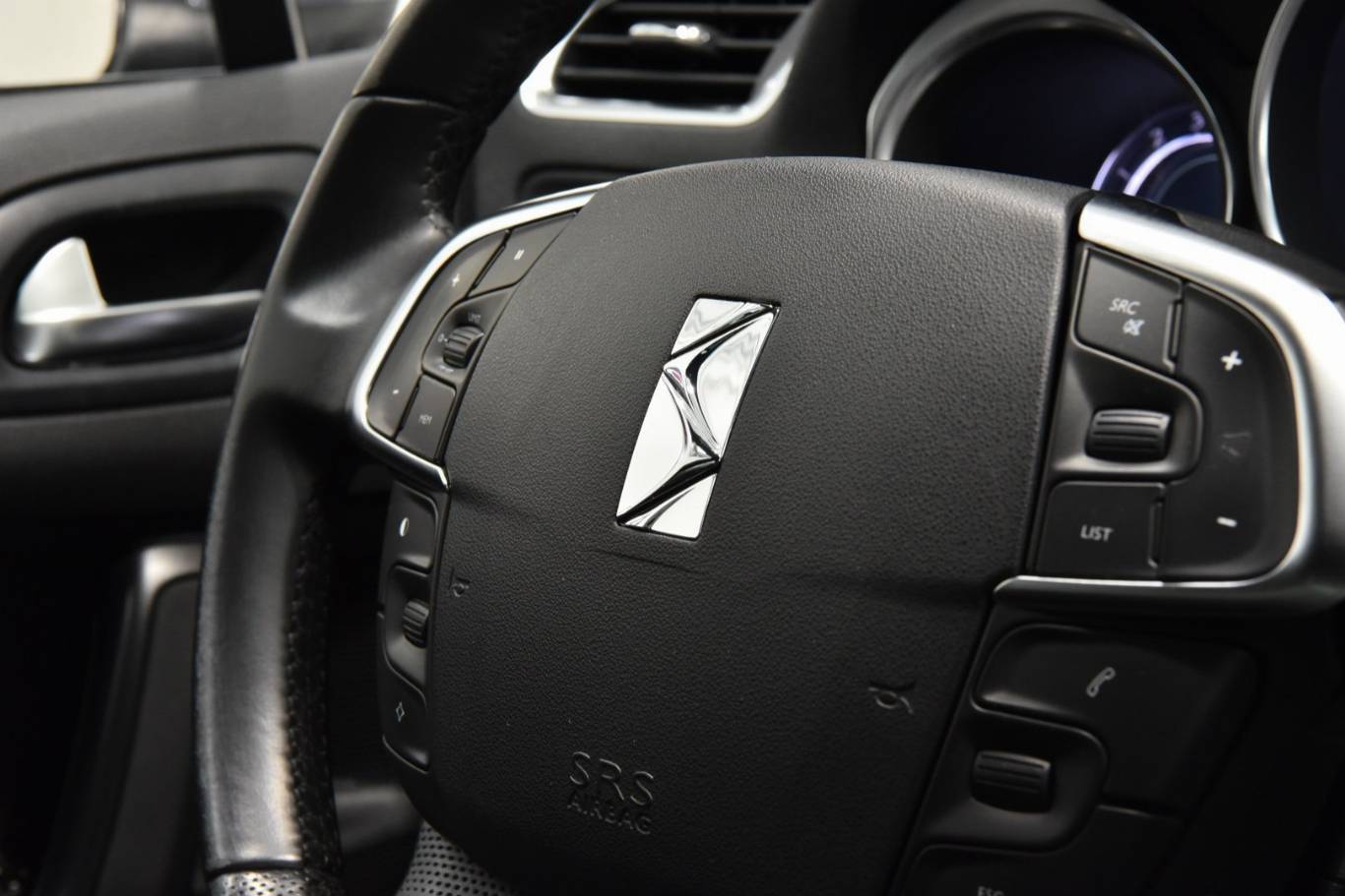 DS AUTOMOBILES DS 4 43